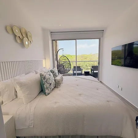 Tu Refugio Junto A La Crystal Lagoon Con Elegancia Y Confort Cartagena